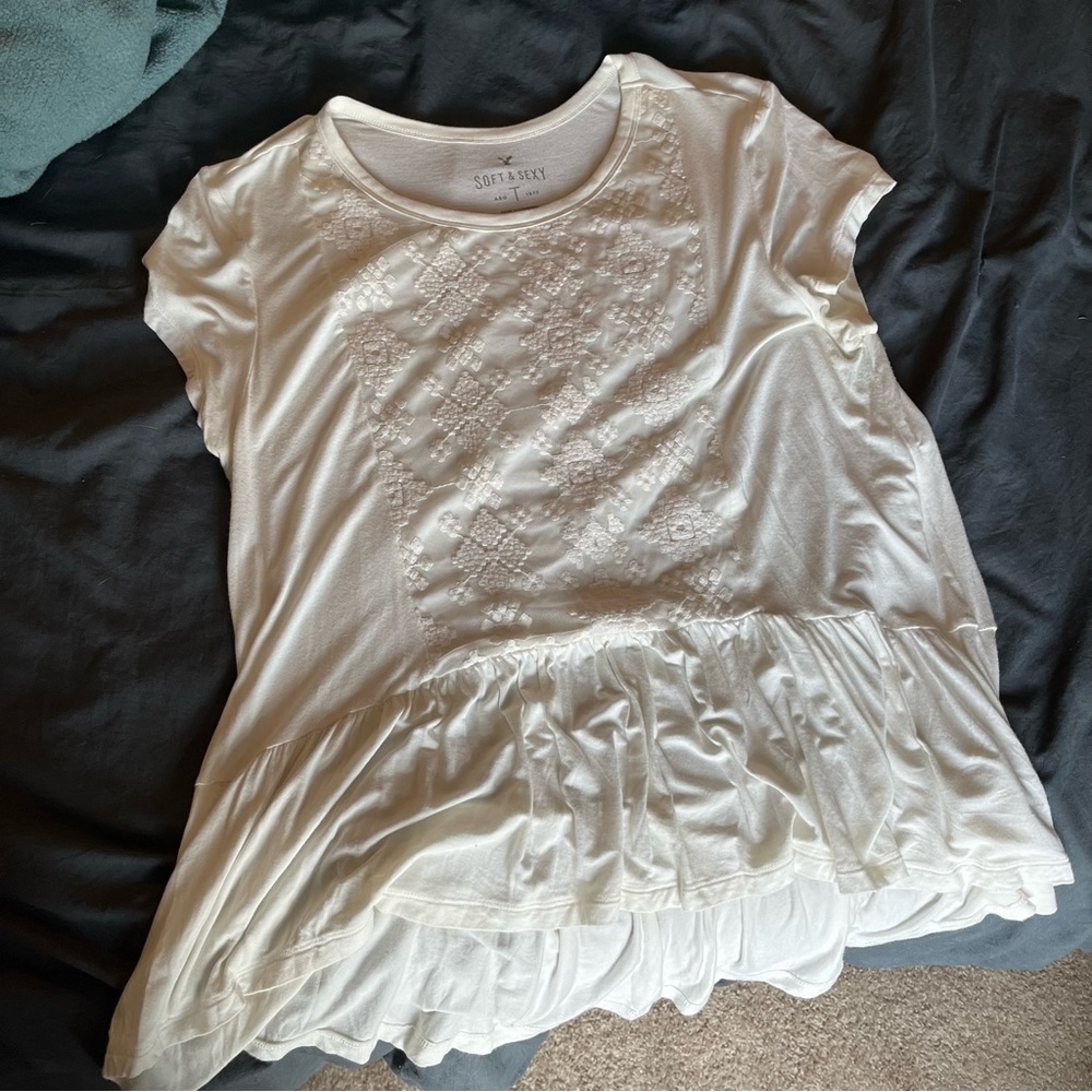 American Eagle Off-White Top